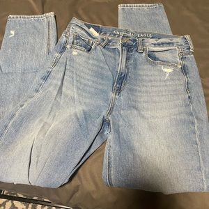 American Eagle Mom Jeans